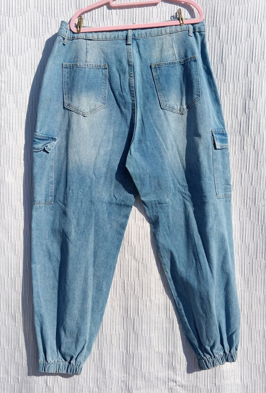Cargo Jeans